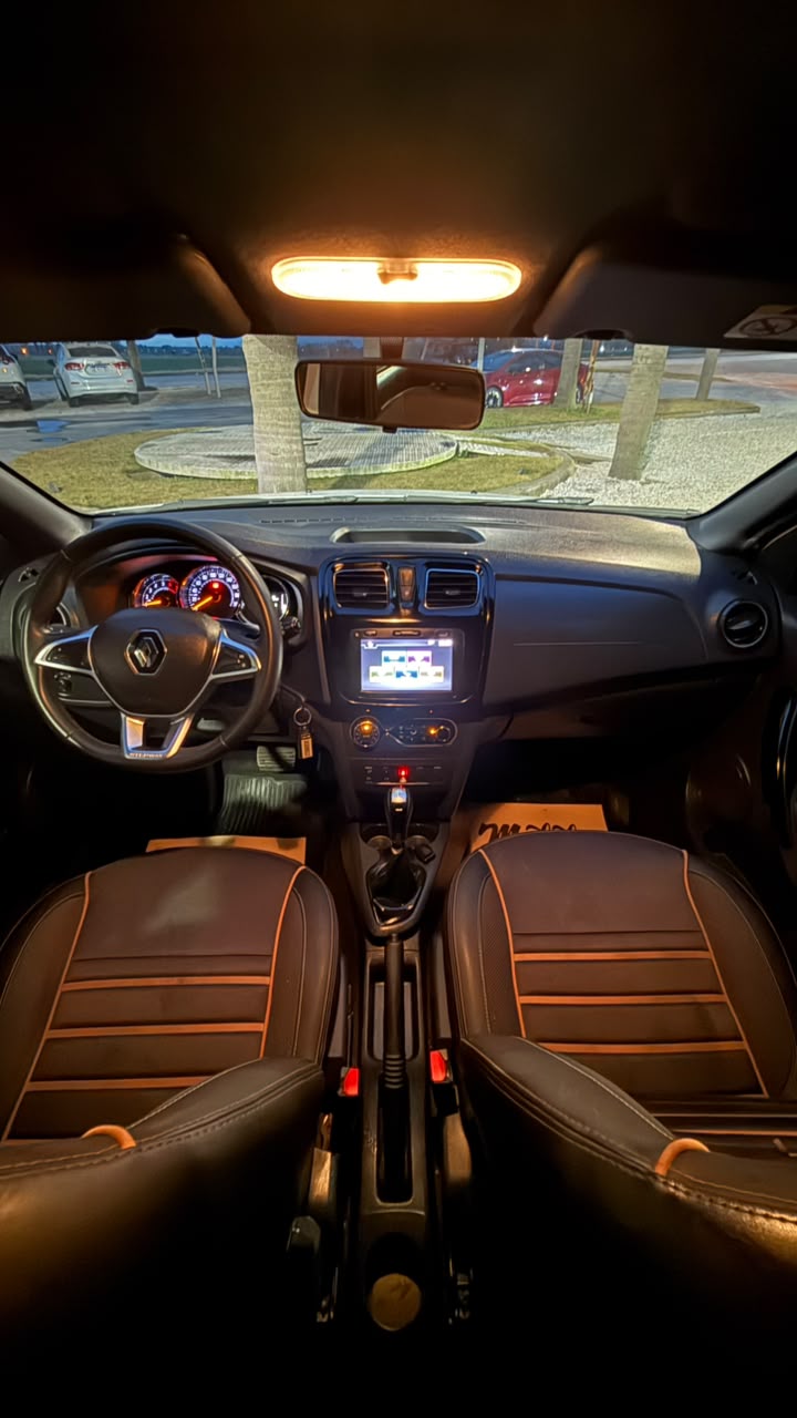 RENAULT - SANDERO  PH2 STEPWAY  INTENS   1.6  - AUTOMÁTICA - 2020